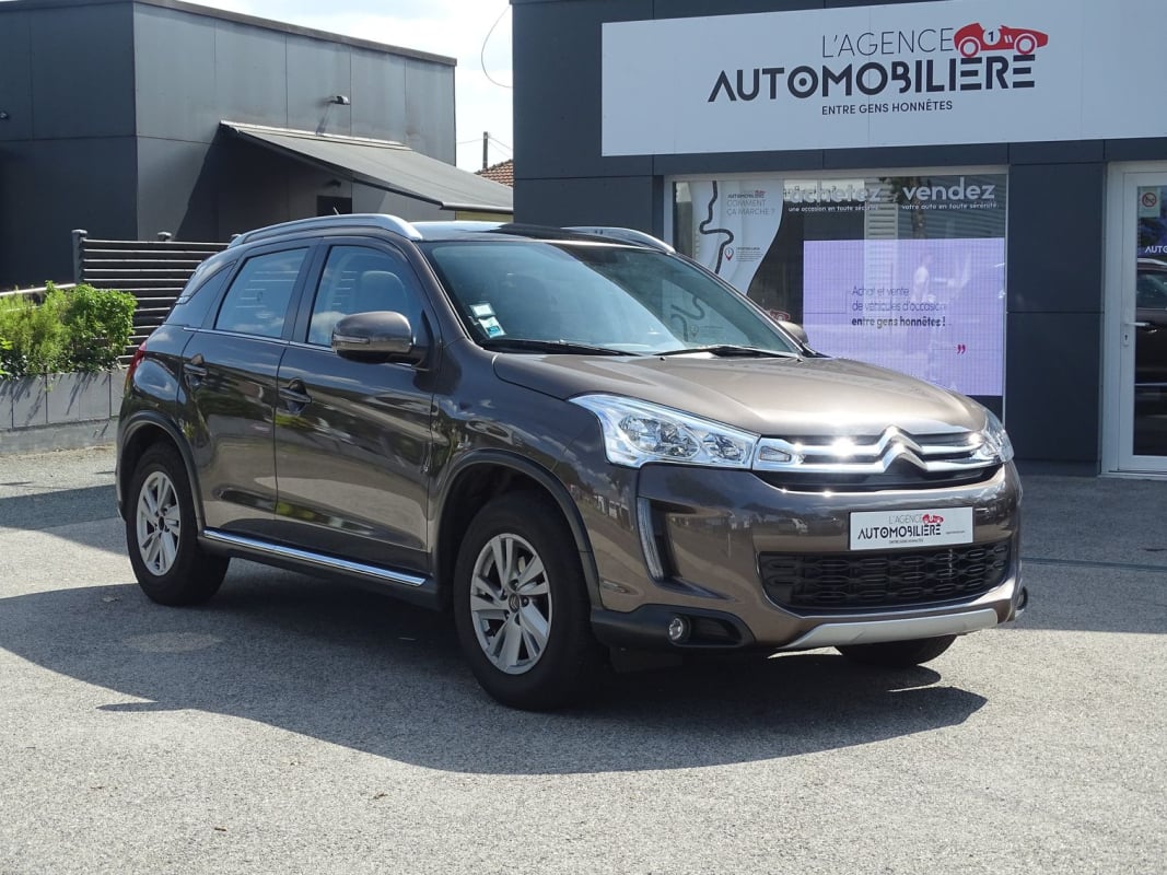 Citroen C4 Aircross 1.6 e- HDi 115 ch FEEL EDITION BVM6 - TOIT PANO - 68000KMS — 1