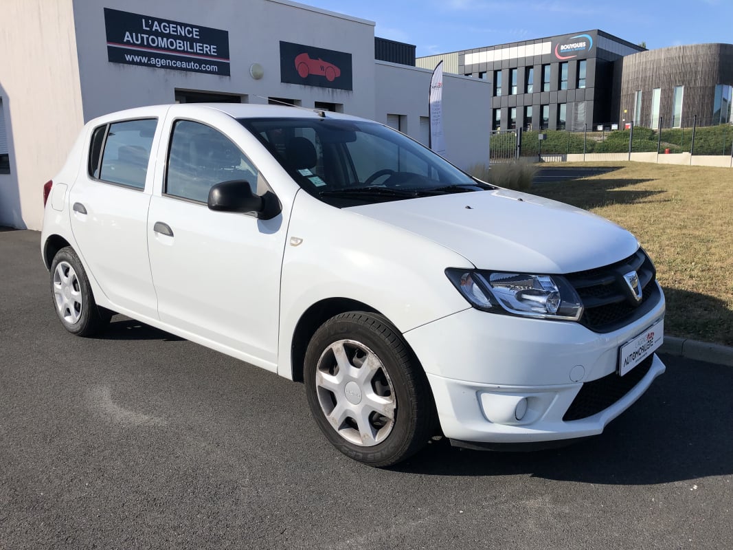 Dacia Sandero 0.9 TCE 90 AMBIANCE — 1