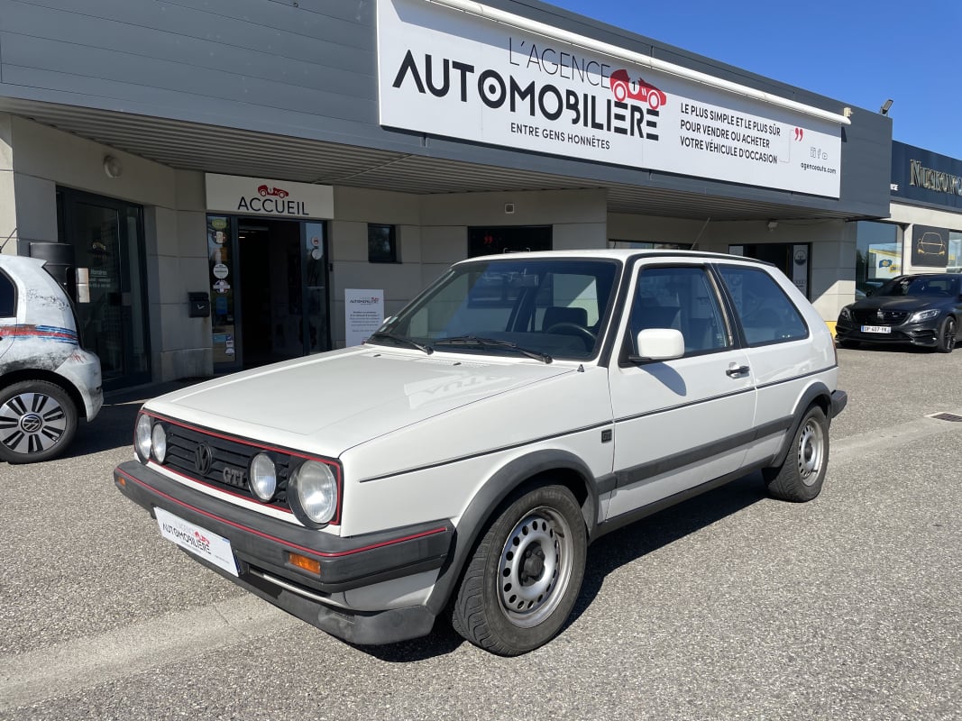 Volkswagen Golf II 1.8 GTI 3 portes — 1