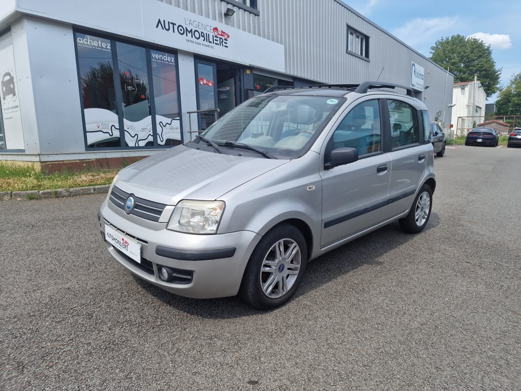 Fiat Panda 1.2 60CH EMOTION TOIT OUVRANT ET PANO GARANTIE 1 AN — 1
