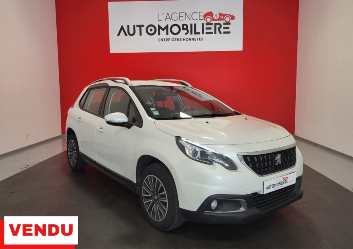 Peugeot 2008 1.2 PURETECH 82 ACTIVE + GPS APPLE CAR PLAY — 1