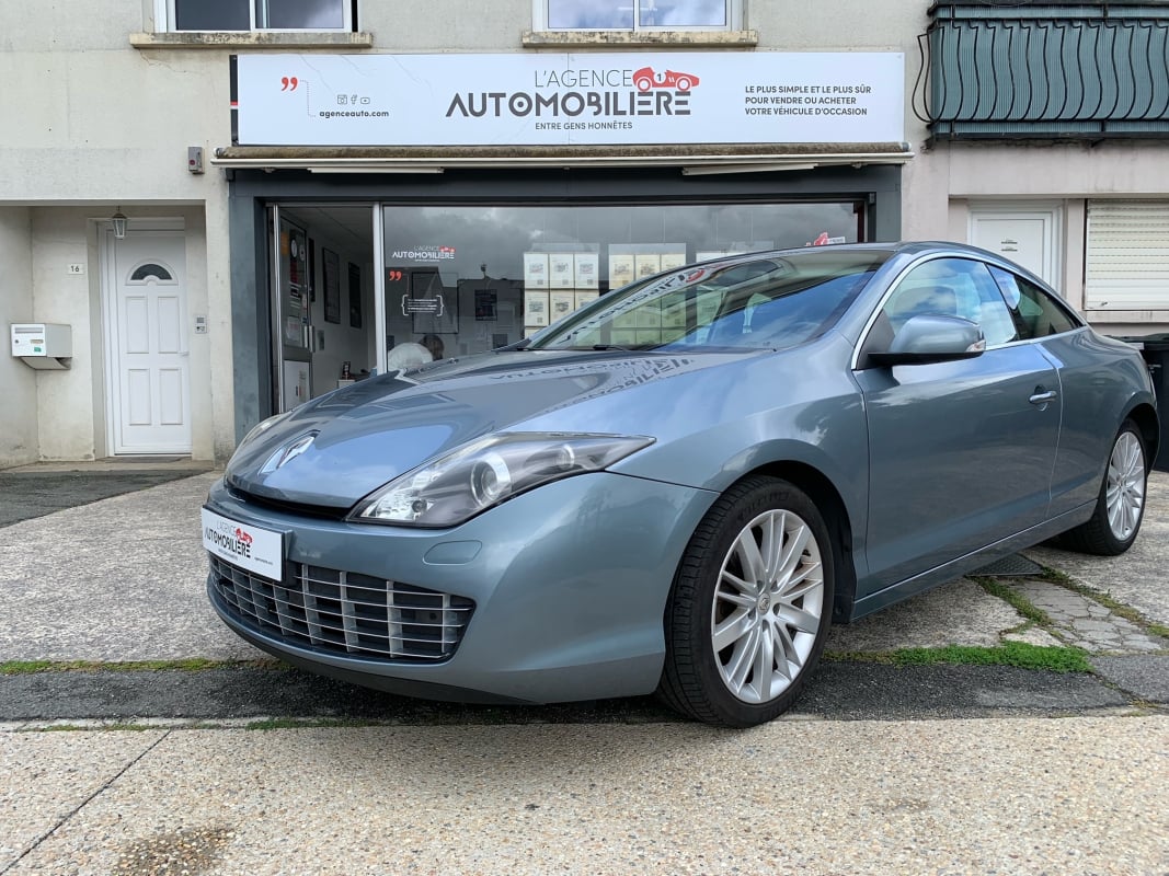 Renault Laguna Coupé GT 2.0 dCi 16V FAP 178 cv — 1