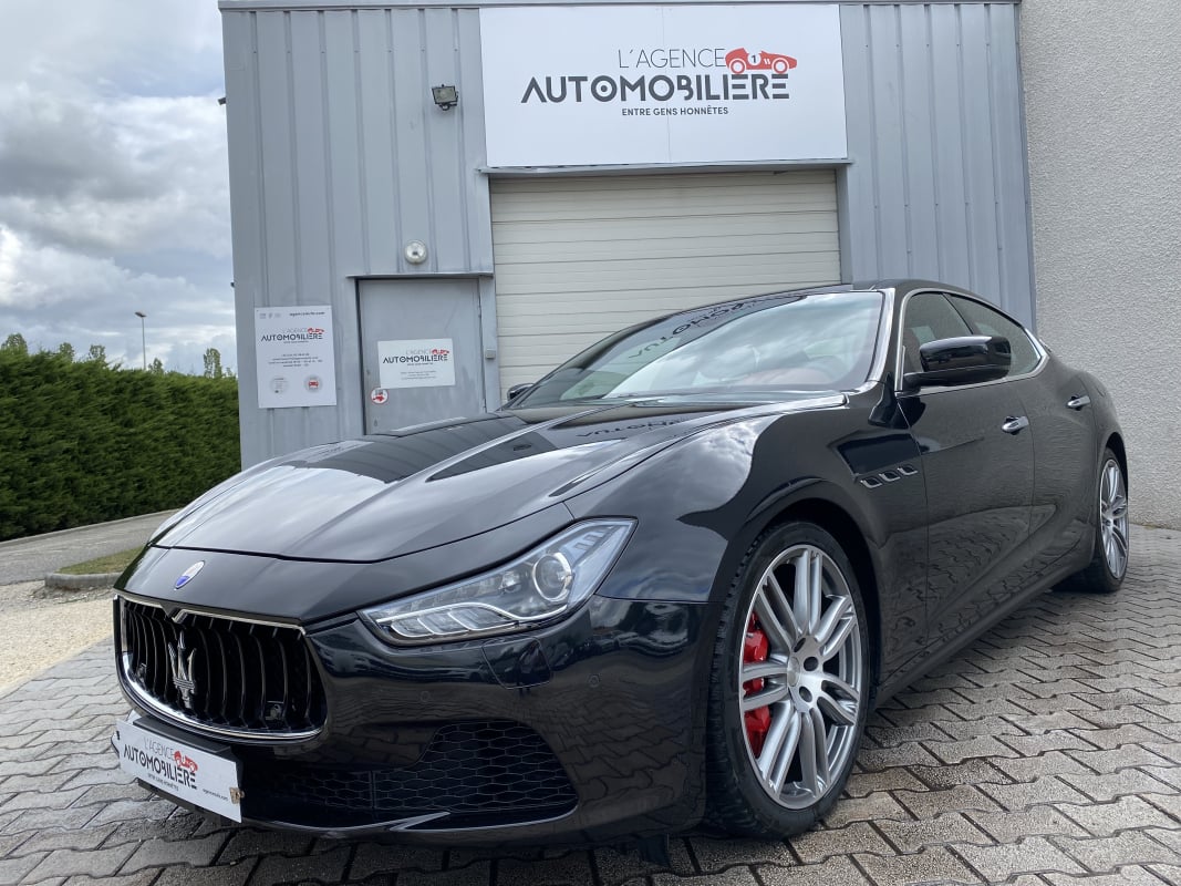 Maserati Ghibli Q4 3.0i 24v 410 cv — 1