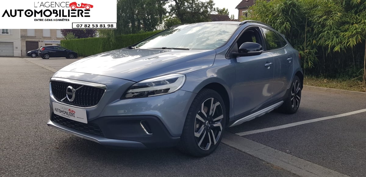 Volvo V40 Cross Country 2.0 D3 150 Momentum Geartronic BVA — 1