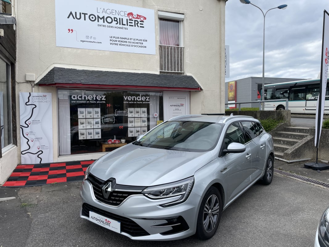 Renault Megane ESTATE 1.5 BLUEDCI115 INTENS EDC SIEGE PASSAGER PIVOTANT TPMR — 1