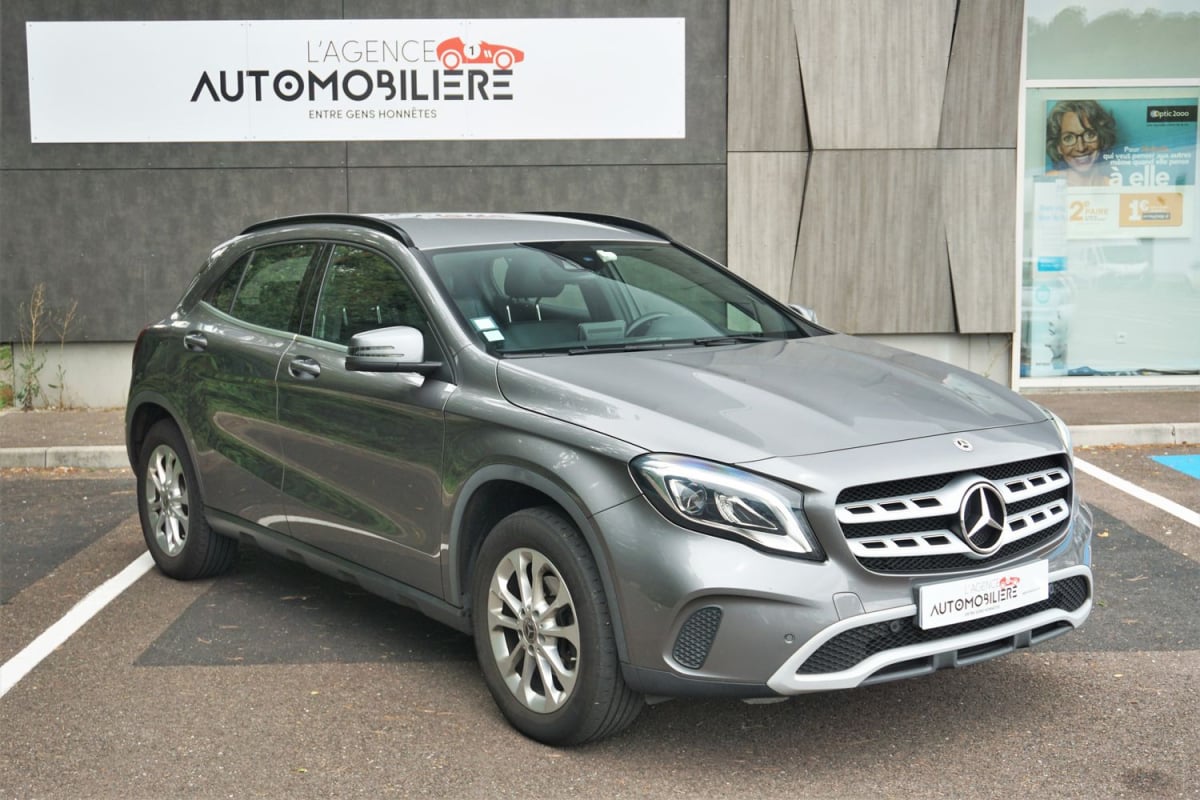 Mercedes-Benz Classe GLA 200 d 7G-DCT 136 ch Inspiration — 1