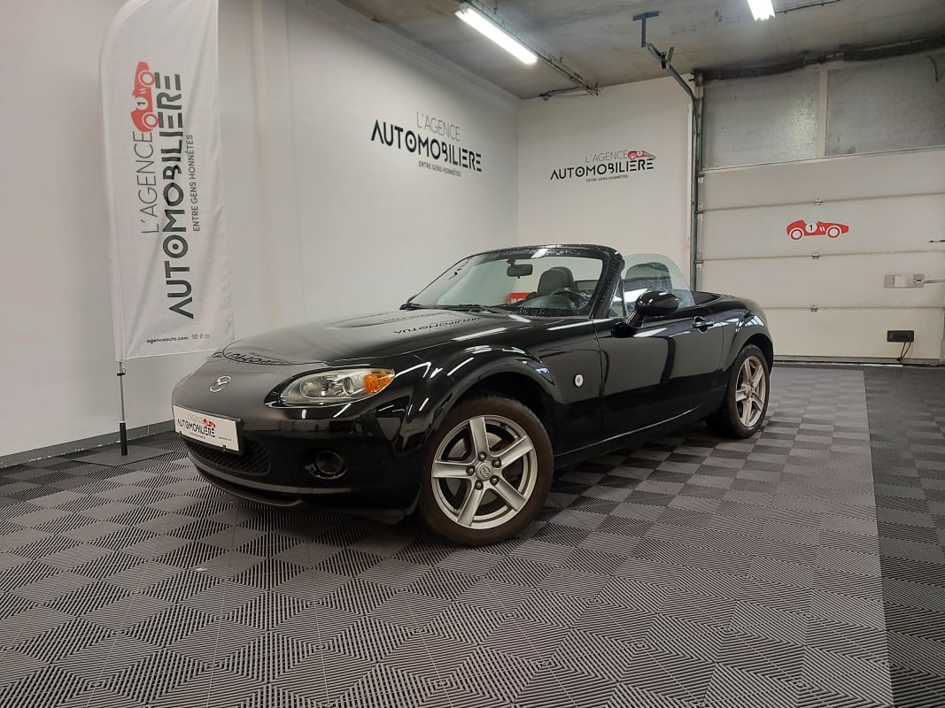 Mazda MX-5 III ROADSTER 1.8 MZR 125 ELEGANCE CUIR + HISTORIQUE COMPLET — 1
