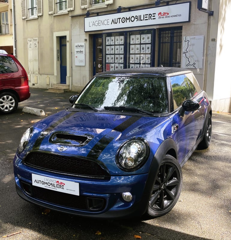 Mini Mini COOPER 2.0 SD 145 BVA RED HOT CHILI — 1