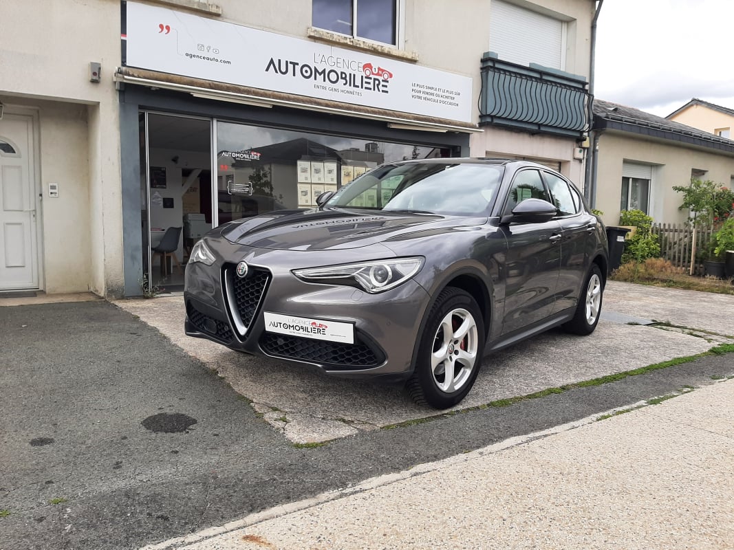 Alfa Romeo STELVIO 2.0 Q4 200 Super AT8 — 1
