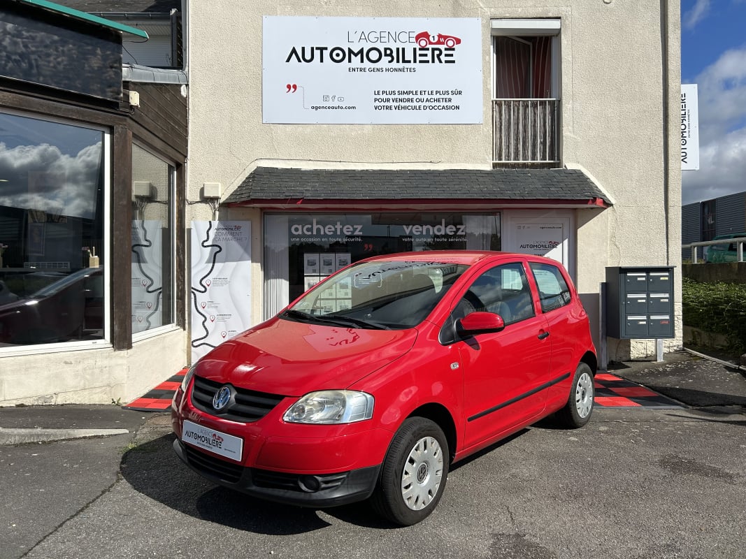 Volkswagen Fox 1.2 55 TREND PACK CONFORT — 1