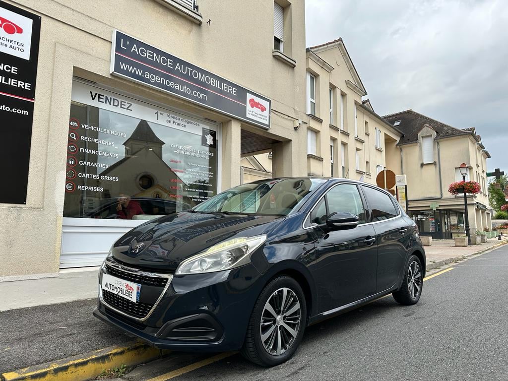 Peugeot 208 THP 110 EAT6 ALLURE APPLE CARPLAY — 1
