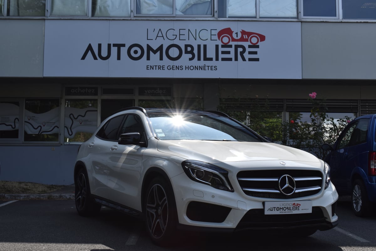 Mercedes-Benz Classe GLA Fascination 200D 2.1 CDi 4MATIC 7G-DCT 136 cv Boîte auto — 1