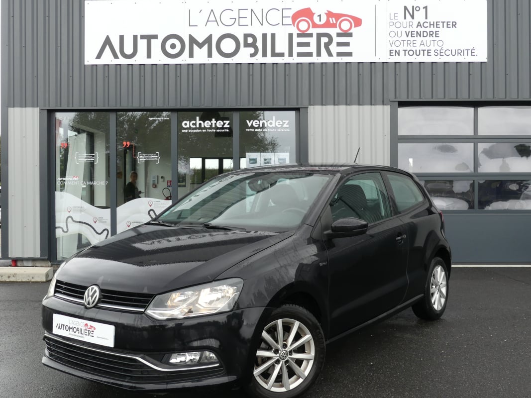 Volkswagen Polo VOLKSWAGEN POLO LOUNGE 1.2 ESSENCE — 1