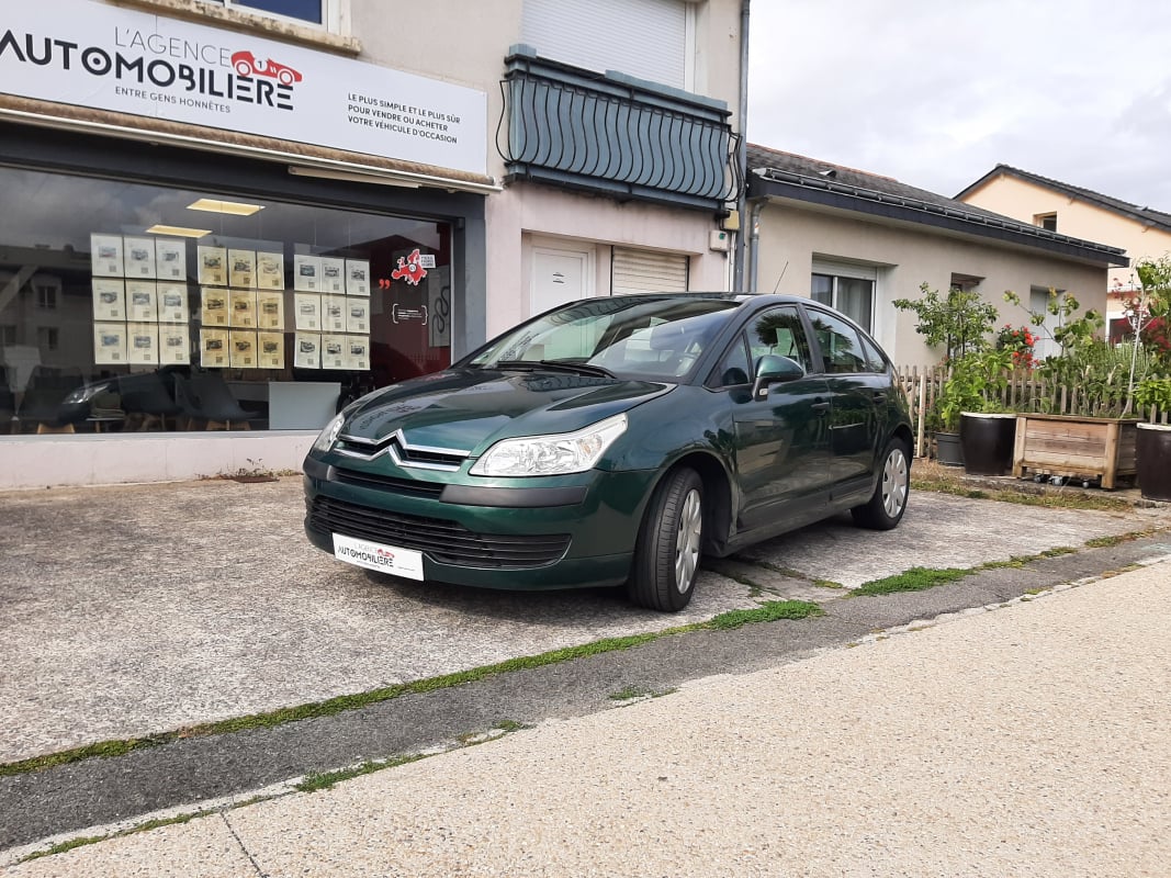 Citroen C4 1.6 HDI 90 Confort Distribution et CT fait — 1