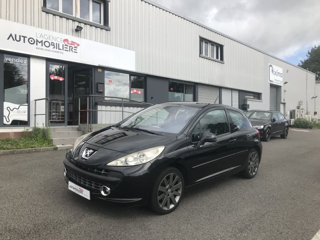 Peugeot 207 1.6 HDI 110 CH — 1