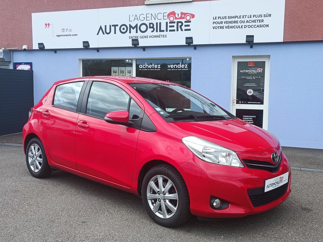 Toyota Yaris 1.0 VVTI Tendance — 1