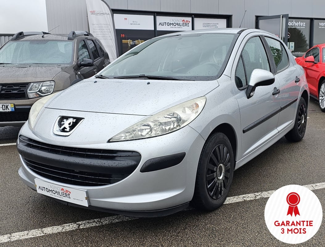 Peugeot 207 1.4 75 URBAN — 1