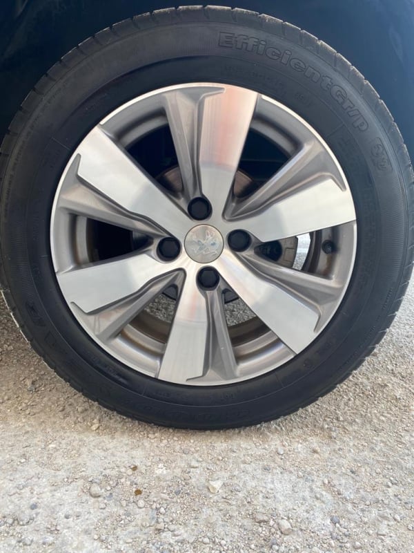 Peugeot 2008 1.2 PureTech Style — 22