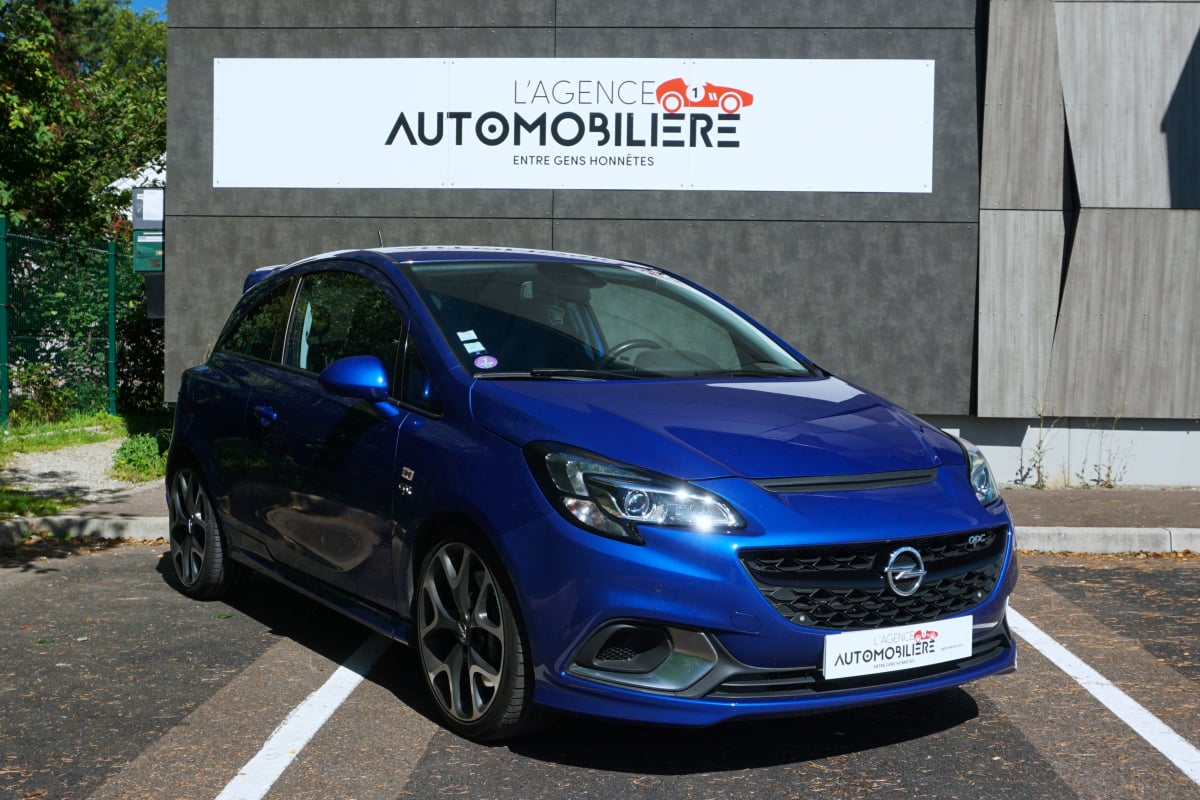 Opel Corsa OPC 1.6 i Turbo 207 ch - Performance Pack — 1