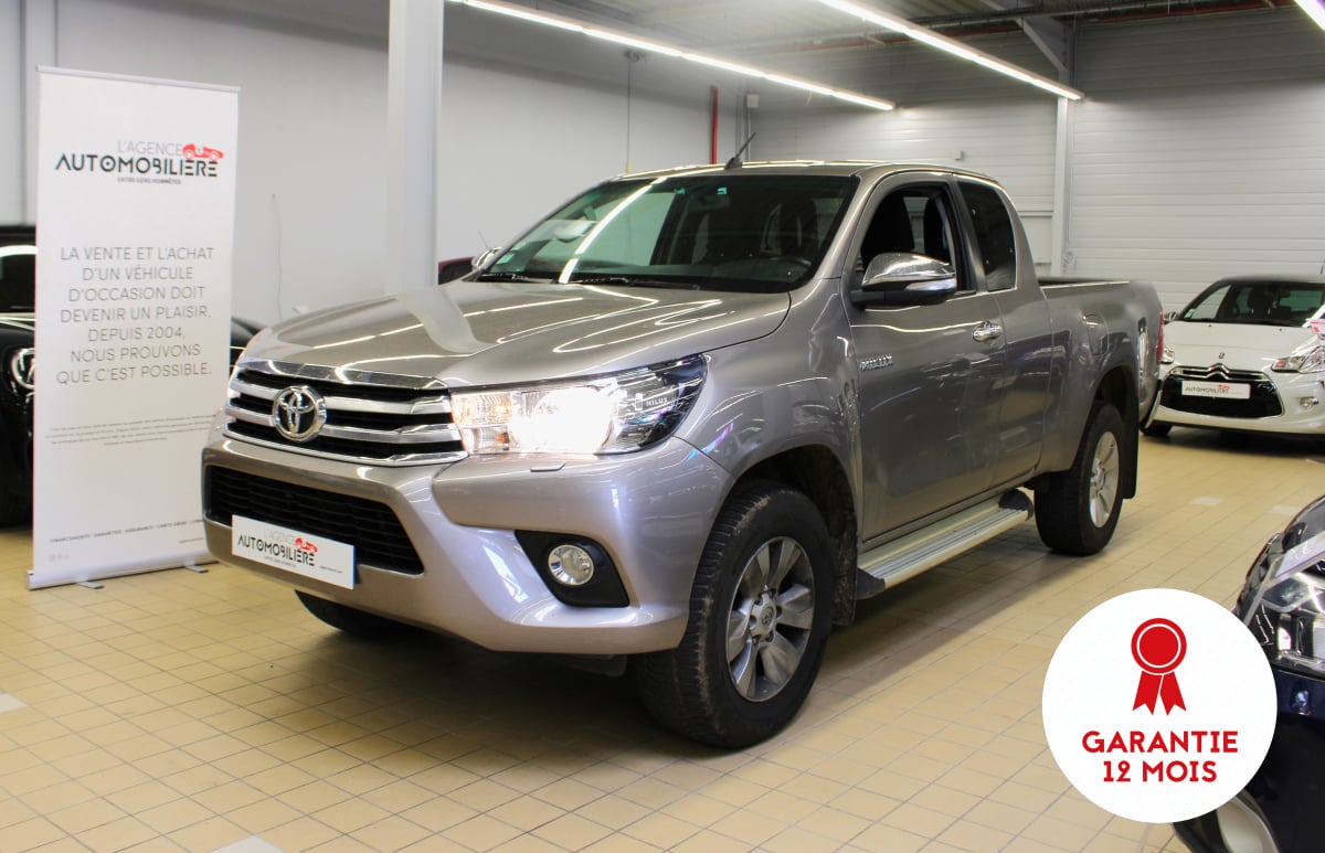Toyota Hilux XTRA CABINE 2.4 D4D 150 LEGENDE 4X4 — 1