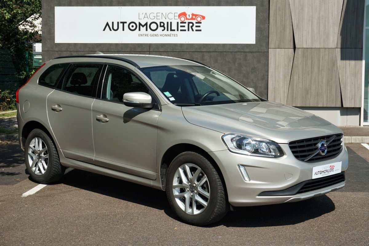 Volvo XC60 D3 2.0 TDi 16V FWD 150 cv KINETIC — 1