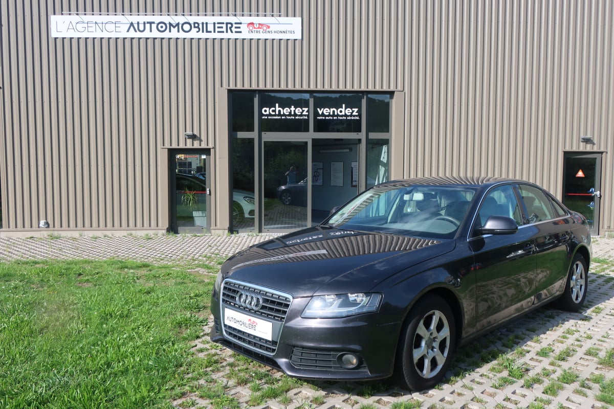 Audi A4 2.0 TDi 16V 143Cv — 1