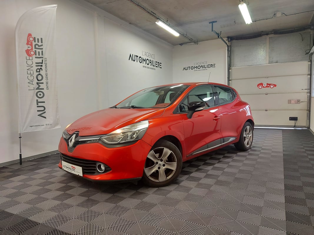 Renault Clio IV 1.5 DCI 75 INTENS ECO2 + 1ERE MAIN — 1