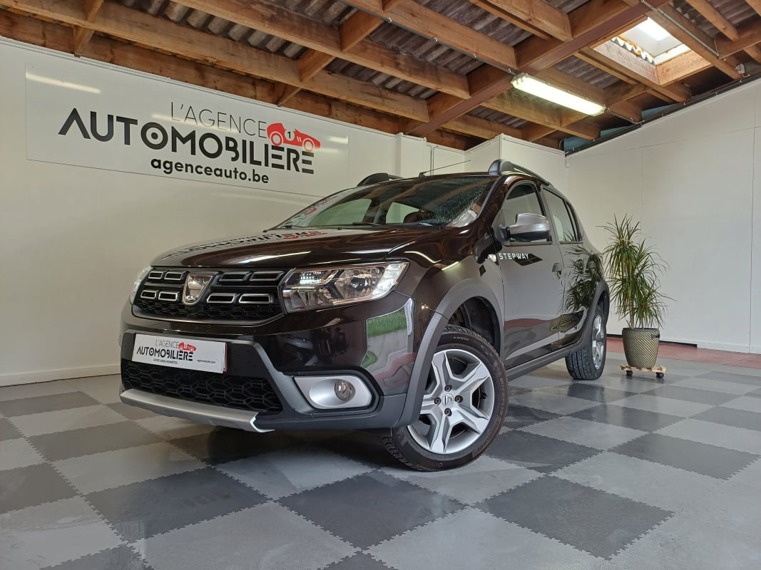 Dacia Sandero 0.9i TCe Stepway 90ch Boite Manuelle 5V / Garantie 12 Mois — 1