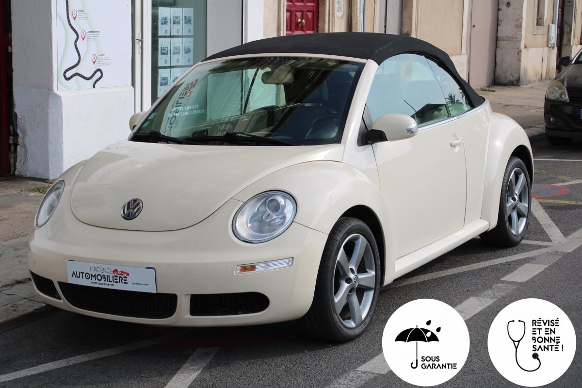 Volkswagen New beetle CABRIOLET 1.6 100 CARAT (Entretien à jour, Rada de recul, sièges chauffants,..) — 1