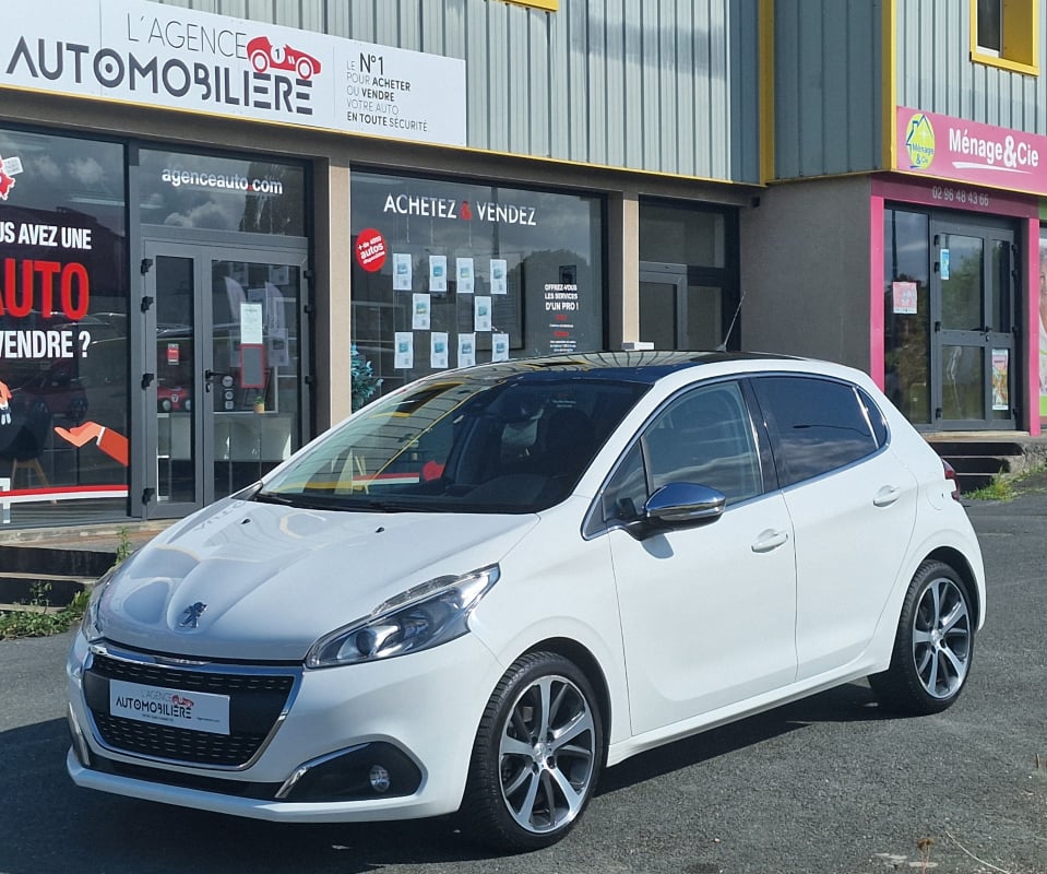 Peugeot 208 1.6 BLUEHDI 99CV FELINE — 1
