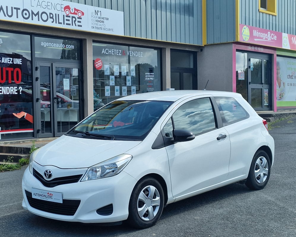 Toyota Yaris 1.4 D4-D 90CV SOCIETE 2P — 1