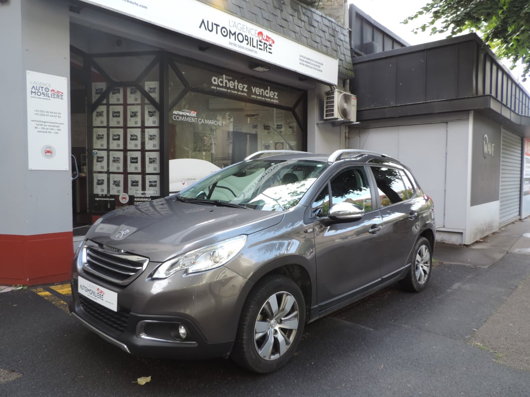 Peugeot 2008 1.2 PURE TECH 82 CV STYLE