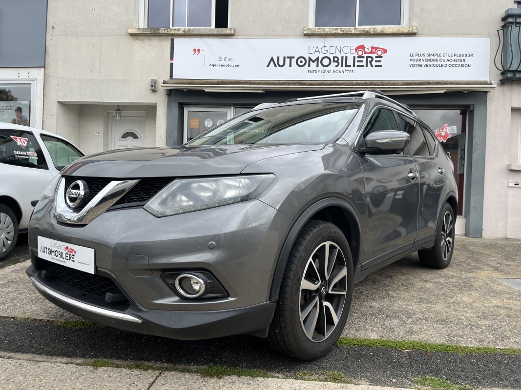 Nissan X-Trail 1.6 dCi 2WD 130cv TEKNA 7p - Toit ouvrant - Suivi Nissan — 1