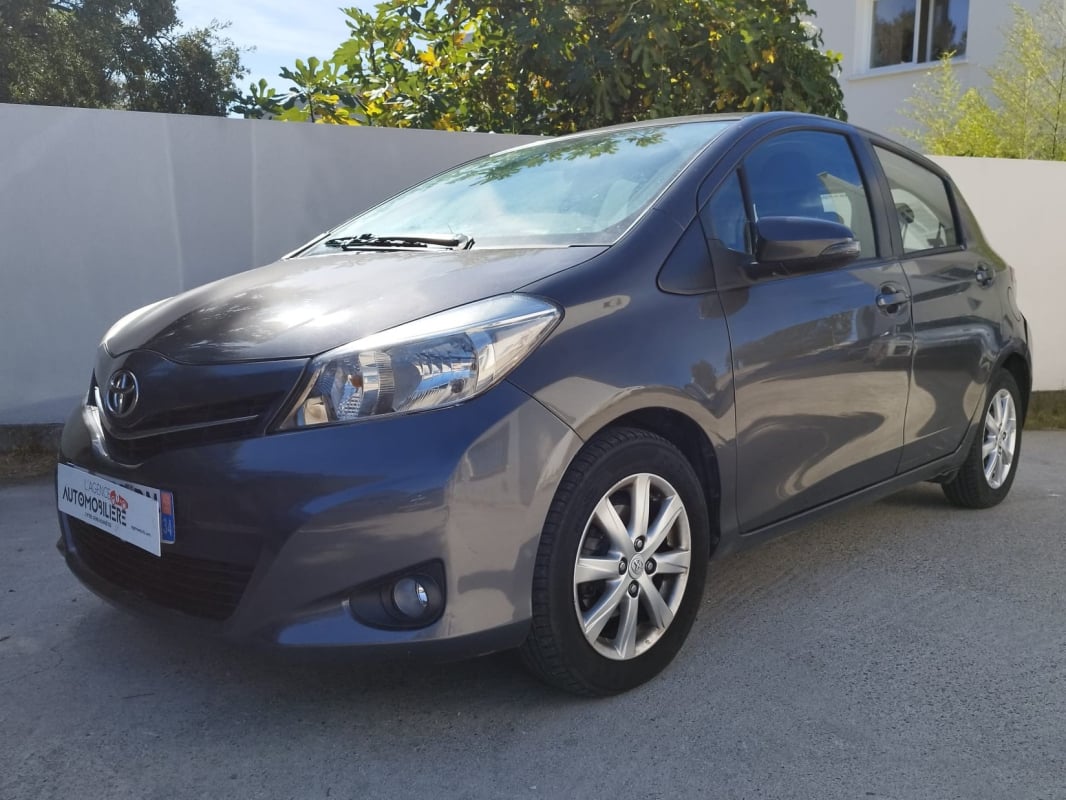 Toyota Yaris 1.0 VVTi 12V 69cv active garantie 3 mois — 1