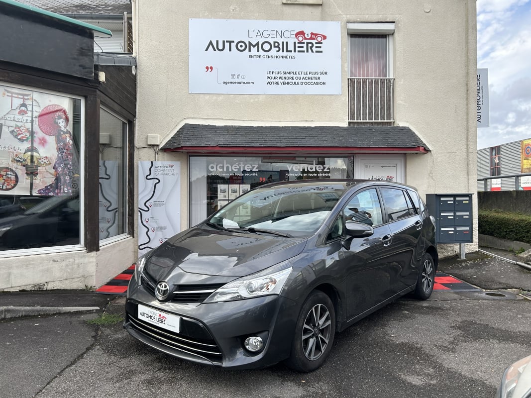 Toyota Verso 112CH D-4D FAP SKYVIEW 7 PLACES — 1