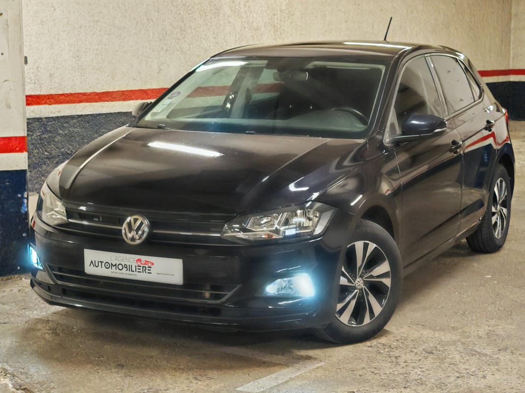 Volkswagen Polo VI TSi 95 Confortline Business DSG7 — 1
