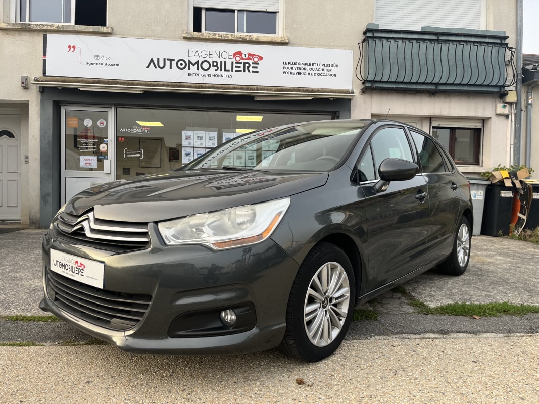 Citroen C4 Phase II 1.6 HDi 115 cv Millenium - Attelage — 1