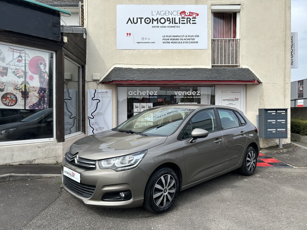 Citroen C4 1.2 PURETECH 110 LIVE — 1