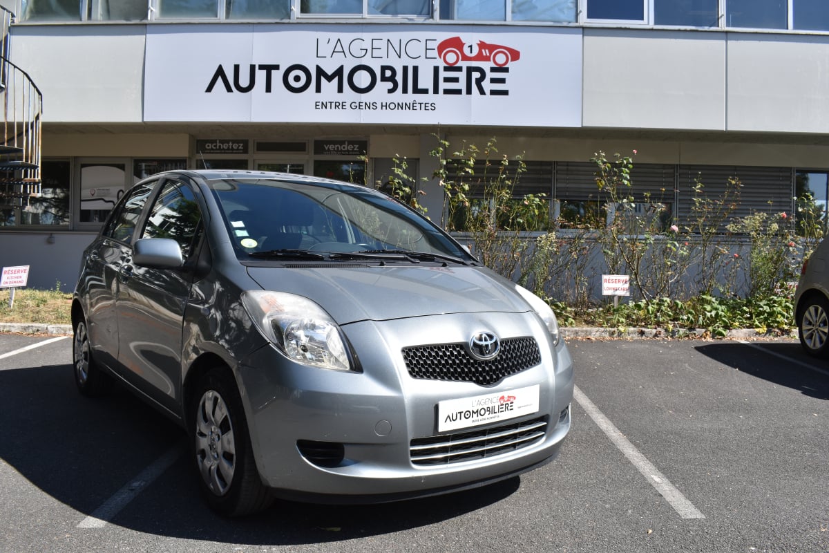 Toyota Yaris France 5 portes 1.0 VVTi 68 cv — 1