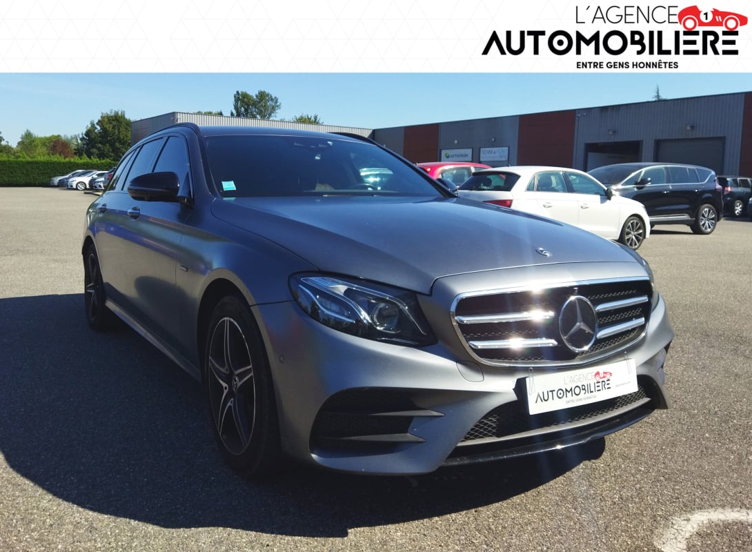 Mercedes-Benz Classe E Break 300 de EQ Power 9G-Tronic AMG Line — 1