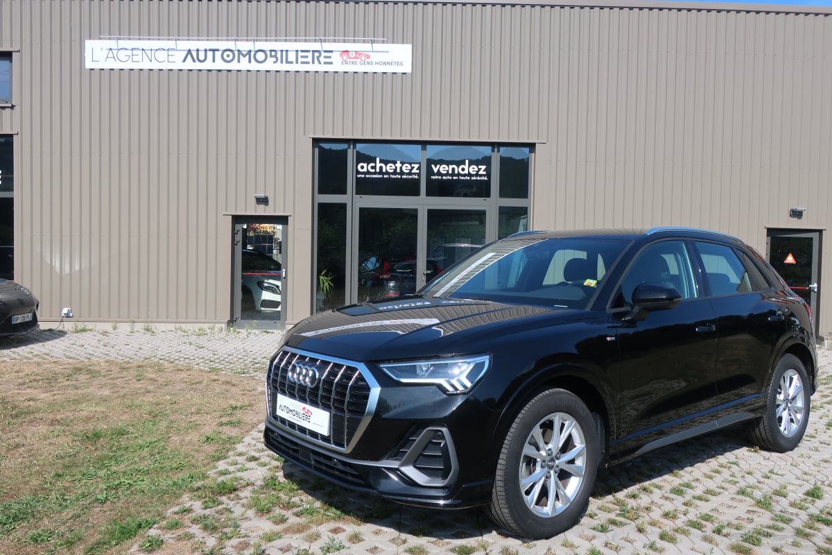 Audi Q3 35 1.5 TFSI 16V S Line 150Cv — 1