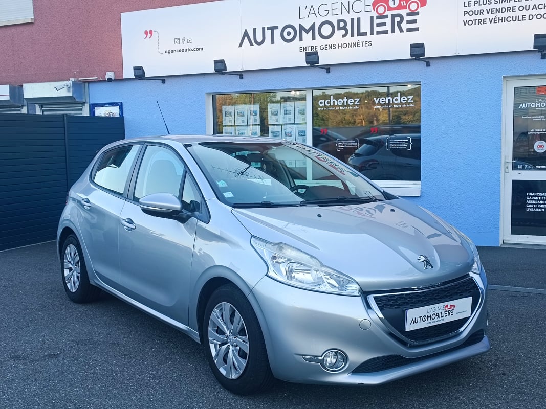 Peugeot 208 1.6 e-HDi 92ch Business — 1