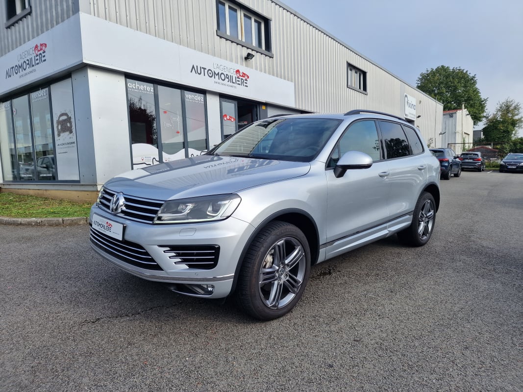 Volkswagen Touareg 3.0 V6 TDI 262CH R-LINE TIPTRONIC8 4MOTION — 1