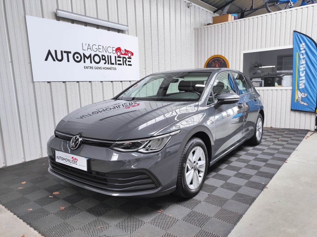 Volkswagen Golf 2.0 TDI 150 LIFE DSG — 1