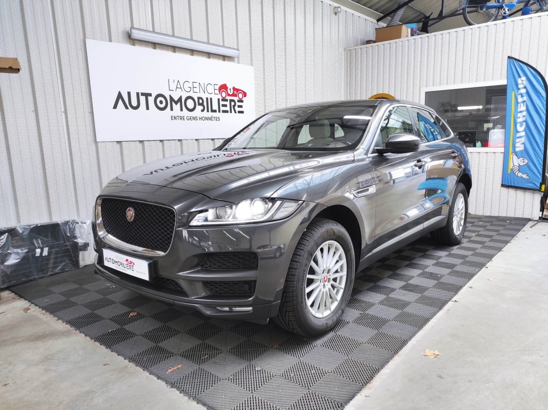 Jaguar F-Pace 2.0 D 180 PRESTIGE 2WD — 1