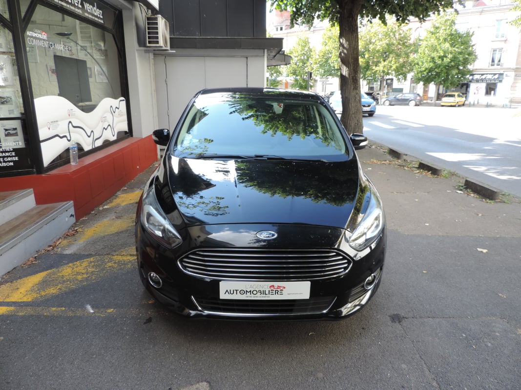 Ford S-Max 2.0 TDCI 180CH stop&start Titanium 7 Places — 2