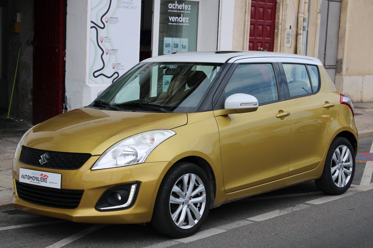 Suzuki Swift 1.2 VVT 95 SO-CITY (Toit ouvrant, Caméra de recul,GPS,..) — 1