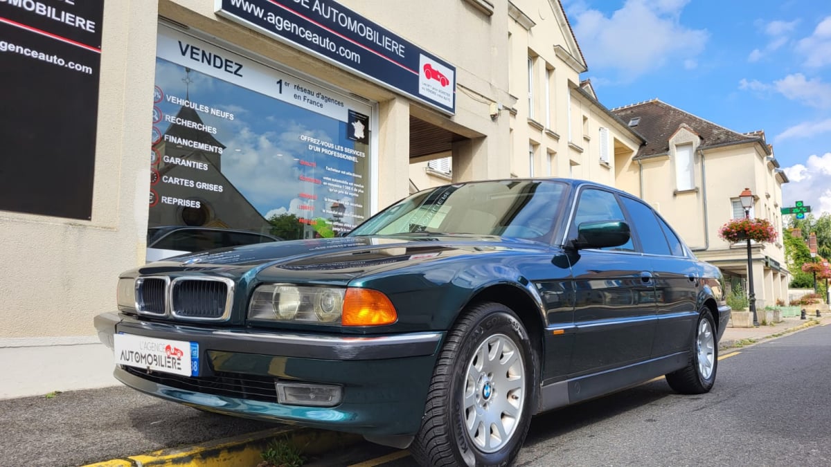 BMW Série 7 E38 728ia 193cv PACK SUPERBE! — 1