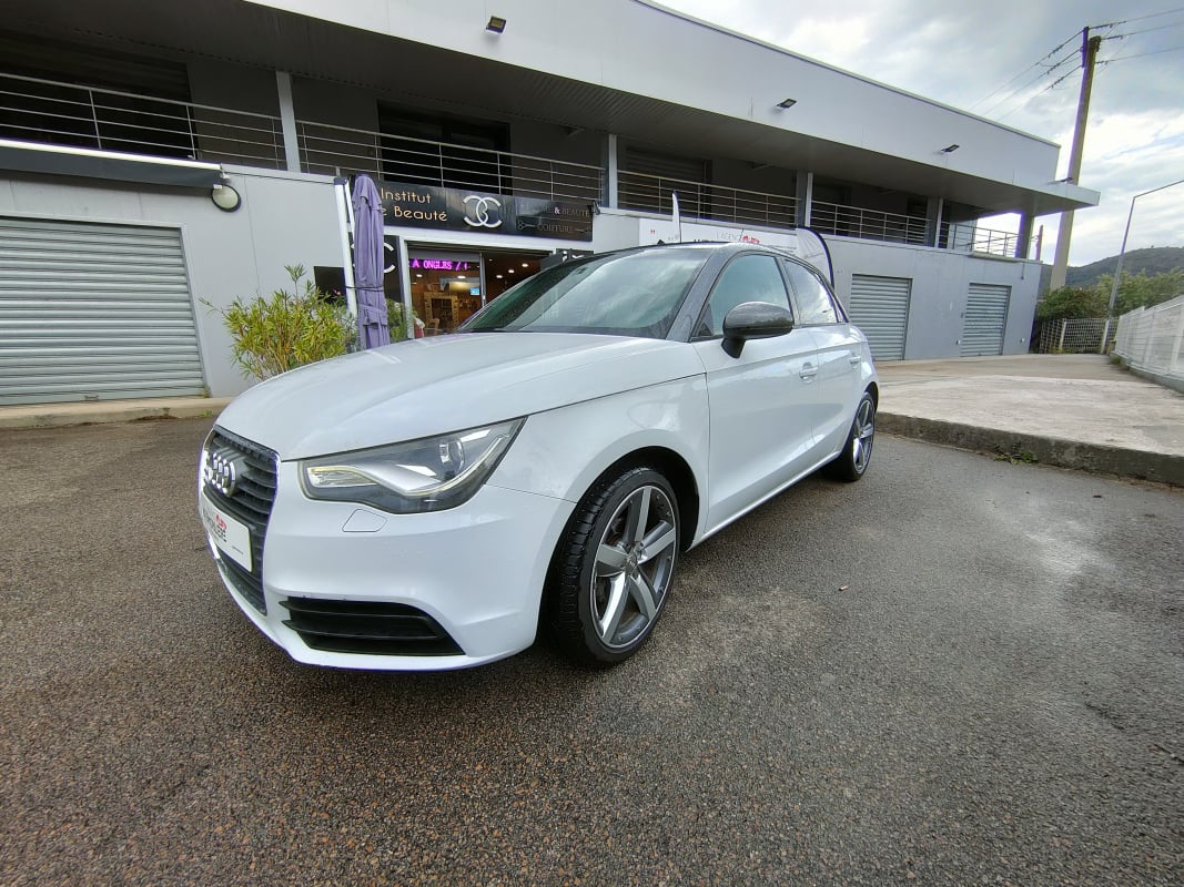 Audi A1 SPORTBACK 1.6 TDI 90 AMBIENTE S-TRONIC BVA — 1