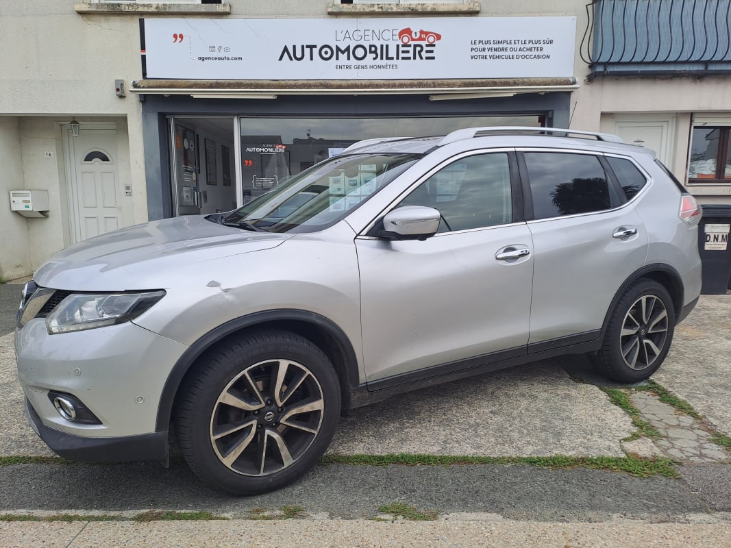 Nissan X-Trail 1.6 dCi 2WD S&S 130 cv TECKNA - Toit ouvrant - Attelage — 1